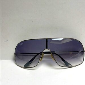 Ray-Ban Oversized Silver Sunglasses